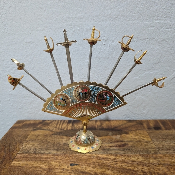 VTG MCM Toledo Spain Brass Swords Cocktail Appetizer Skewers 8 Picks & fan Stand